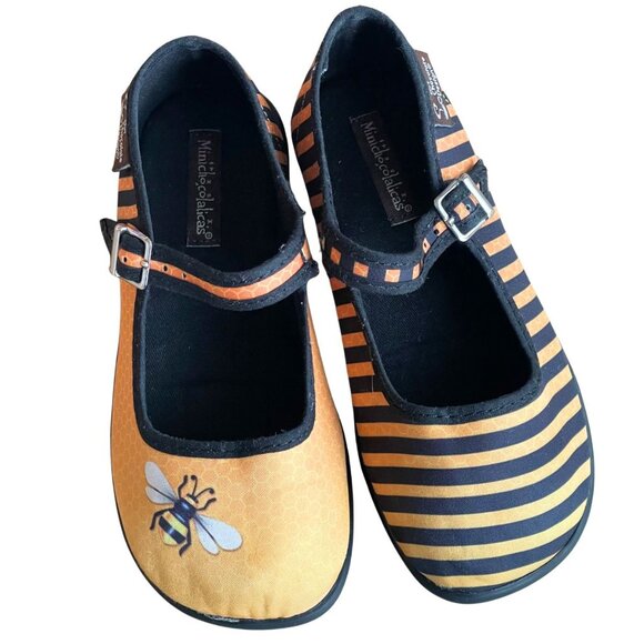 VINTAGE Hot Chocolate Designs Mini Chocolaticas Girl's Kids Bumblebee Mary Janes - Picture 1 of 12